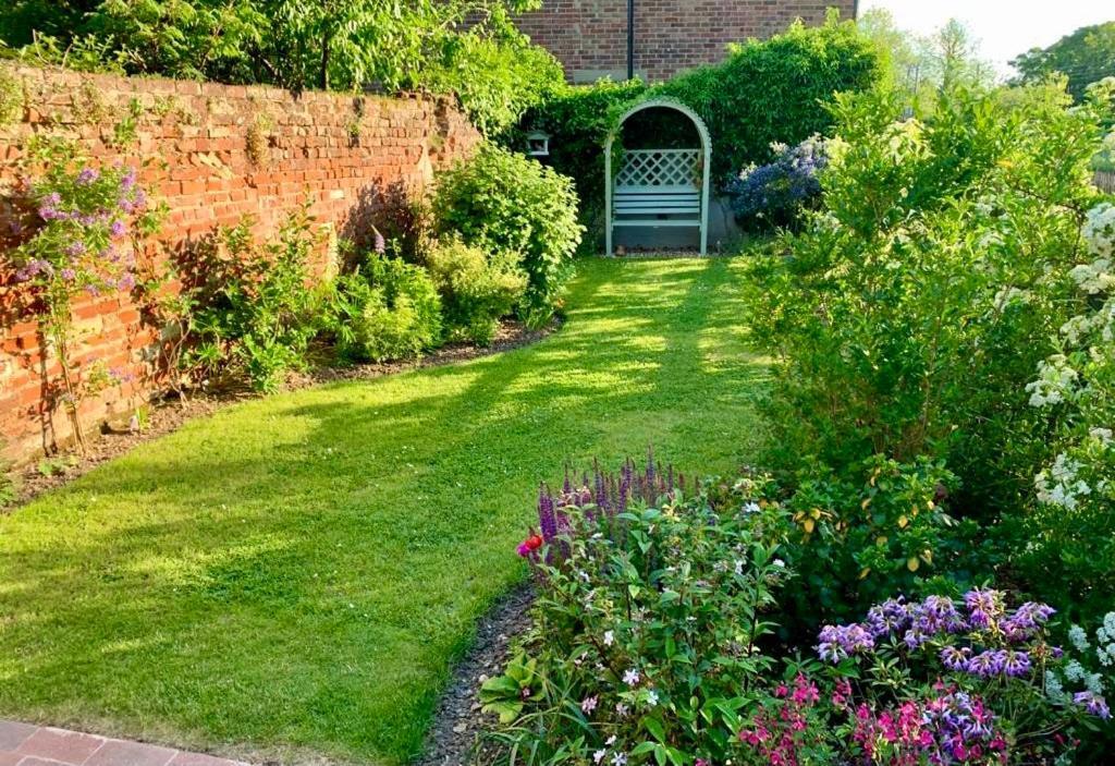 Melford Allotment Shed-Vintage Lodge Suffolk 长梅尔福德 外观 照片